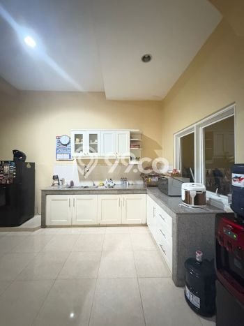 Rumah Mewah Siap Huni LT 225m2 di Sukolilo, Surabaya Rumah Mewah Siap Huni LT 225m2 di Sukolilo, Surabaya