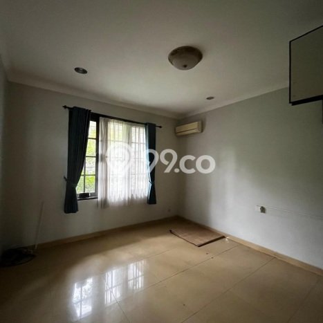 Dijual Rumah Premium dengan Fasilitas Sekitar Lengkap di Wiyung, Surabaya Dijual Rumah Premium dengan Fasilitas Sekitar Lengkap di Wiyung, Surabaya