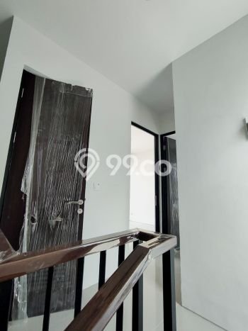 Disewakan! Rumah 2 Kamar Tidur &
2 Kamar Mandi di Semanan, Jakarta Barat Disewakan! Rumah 2 Kamar Tidur &
2 Kamar Mandi di Semanan, Jakarta Barat