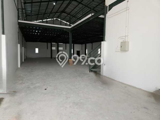PRIME LOCATION! Gudang Kawasan Kapuk Kamal, Luas 850m², Kawasan Berkembang, Ready Untuk Digunakan PRIME LOCATION! Gudang Kawasan Kapuk Kamal, Luas 850m², Kawasan Berkembang, Ready Untuk Digunakan