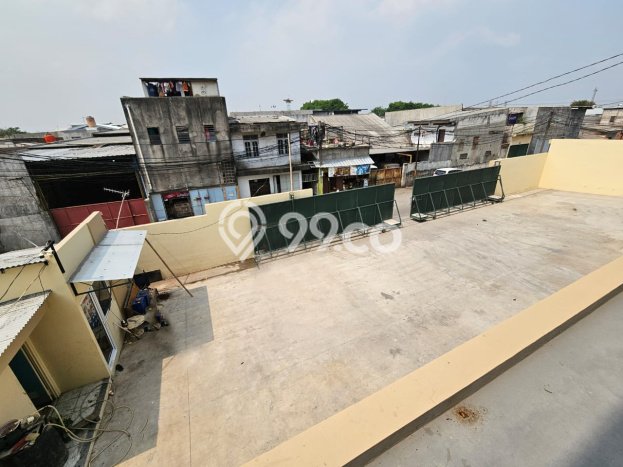 PRIME LOCATION! Gudang Kawasan Kapuk Kamal, Luas 850m², Kawasan Berkembang, Ready Untuk Digunakan PRIME LOCATION! Gudang Kawasan Kapuk Kamal, Luas 850m², Kawasan Berkembang, Ready Untuk Digunakan