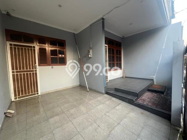 Hunian Mewah LB 180m2 Siap Pakai Desain Elegan di Tomang, Jakarta Barat Hunian Mewah LB 180m2 Siap Pakai Desain Elegan di Tomang, Jakarta Barat