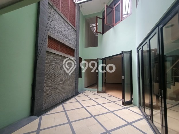 Rumah Elit Modern Siap Huni di Pasteur Bandung Rumah Elit Modern Siap Huni di Pasteur Bandung