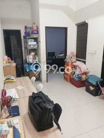 Rumah Mewah LB 494m2 Siap Huni Desain Elegan di Taman Kopo Indah, Bandung Rumah Mewah LB 494m2 Siap Huni Desain Elegan di Taman Kopo Indah, Bandung
