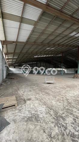 Gudang Disewa di Bandung dengan LB 3000m2 Area Komersial Ramai Gudang Disewa di Bandung dengan LB 3000m2 Area Komersial Ramai