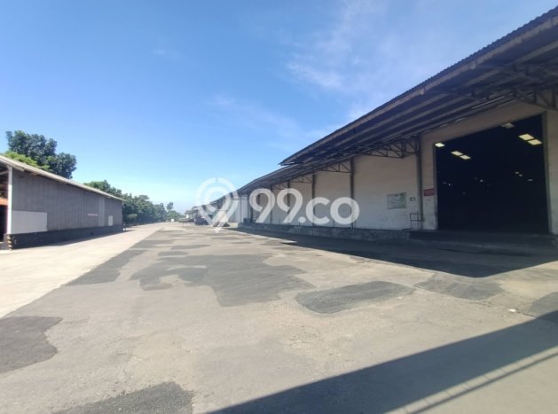 Gudang bagus disewakan di Cileunyi Bandung dengan LB 15000m2 harga sewa terbaik Gudang bagus disewakan di Cileunyi Bandung dengan LB 15000m2 harga sewa terbaik
