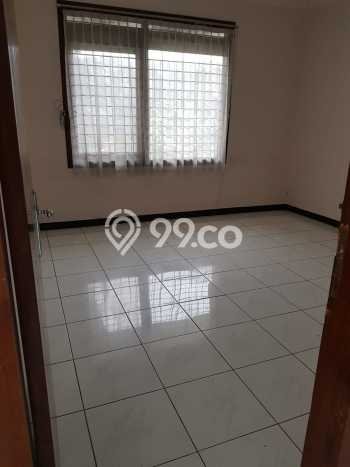 Rumah di , Dekat Pusat Kota, 2 KM, LT 575m2m² LB 250m2m² Rumah di , Dekat Pusat Kota, 2 KM, LT 575m2m² LB 250m2m²
