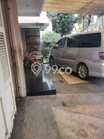 Rumah Mewah LB 494m2 Siap Huni Desain Elegan di Taman Kopo Indah, Bandung Rumah Mewah LB 494m2 Siap Huni Desain Elegan di Taman Kopo Indah, Bandung