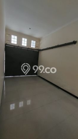 Jarang Ada! Rumah Sewa 4 Kamar Nyaman Siap Huni Turangga Jarang Ada! Rumah Sewa 4 Kamar Nyaman Siap Huni Turangga