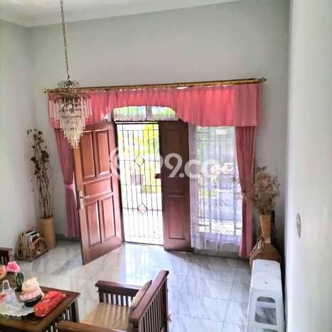 Dijual Rumah Mewah Megah Dengan View Cantik di Surya Sumantri, Bandung Dijual Rumah Mewah Megah Dengan View Cantik di Surya Sumantri, Bandung