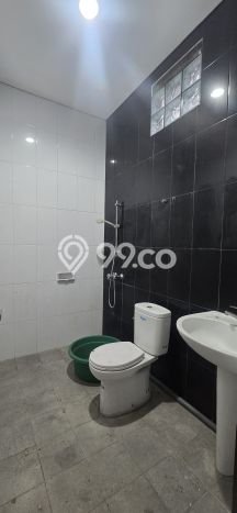Ruko Disewa di Batununggal, Bandung, LT 180m2 / LB 300m2 Ruko Disewa di Batununggal, Bandung, LT 180m2 / LB 300m2
