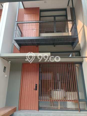 Dijual Hunian Rumah Terawat 2 KT di BSD, Tangerang Dijual Hunian Rumah Terawat 2 KT di BSD, Tangerang