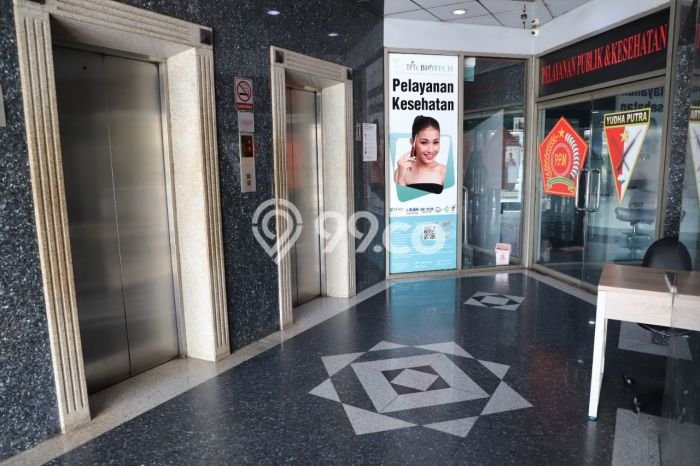 Kantor Dijual di Jakarta Barat LT 1117m2 & LB 2197m2 Lokasi Terbaik! Kantor Dijual di Jakarta Barat LT 1117m2 & LB 2197m2 Lokasi Terbaik!