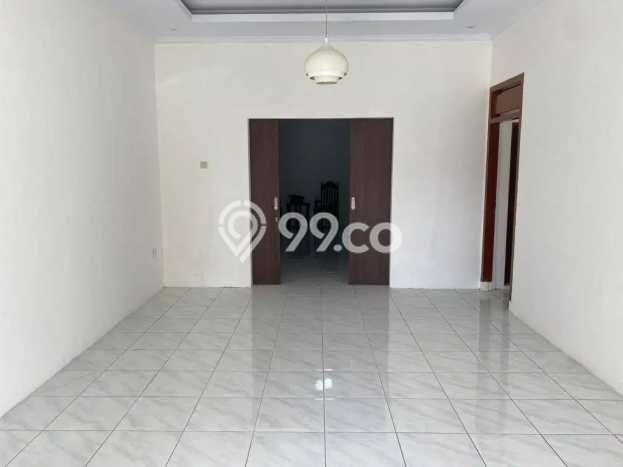 Disewakan Rumah Murah di Lebak Bulus Jakarta Selatan dengan 4 KT Disewakan Rumah Murah di Lebak Bulus Jakarta Selatan dengan 4 KT