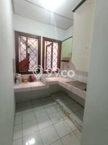 Disewakan! Rumah 3 Kamar Tidur &
2 Kamar Mandi di Lebak Bulus, Jakarta Selatan Disewakan! Rumah 3 Kamar Tidur &
2 Kamar Mandi di Lebak Bulus, Jakarta Selatan