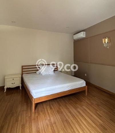 Hunian Kondisi Baik Disewakan di Cipete, Jakarta Selatan LT 326m2, LB 260m2 Hunian Kondisi Baik Disewakan di Cipete, Jakarta Selatan LT 326m2, LB 260m2