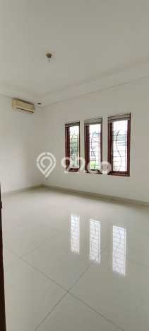 Jarang Ada! Rumah Sewa 4 Kamar Bagus Siap Huni Cipete Jarang Ada! Rumah Sewa 4 Kamar Bagus Siap Huni Cipete