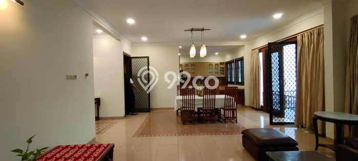 Disewakan! Rumah 3 Kamar Tidur &
2 Kamar Mandi di Pondok Indah, Jakarta Selatan Disewakan! Rumah 3 Kamar Tidur &
2 Kamar Mandi di Pondok Indah, Jakarta Selatan