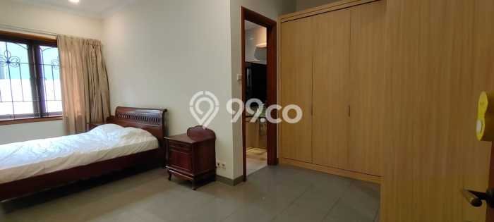 Disewakan! Rumah 3 Kamar Tidur &
2 Kamar Mandi di Pondok Indah, Jakarta Selatan Disewakan! Rumah 3 Kamar Tidur &
2 Kamar Mandi di Pondok Indah, Jakarta Selatan