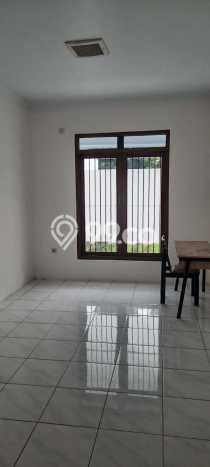 Disewakan Rumah Murah di Lebak Bulus Jakarta Selatan dengan 4 KT Disewakan Rumah Murah di Lebak Bulus Jakarta Selatan dengan 4 KT