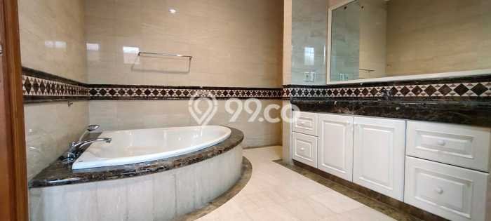 Hunian Modern Disewakan di Pondok Indah Jakarta Selatan 4 KT & 4 KM Hunian Modern Disewakan di Pondok Indah Jakarta Selatan 4 KT & 4 KM