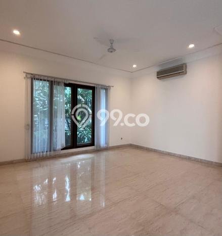 Disewakan Rumah Nyaman LT 410m2 / LB 450m2 di Cipete, Jakarta Selatan Disewakan Rumah Nyaman LT 410m2 / LB 450m2 di Cipete, Jakarta Selatan