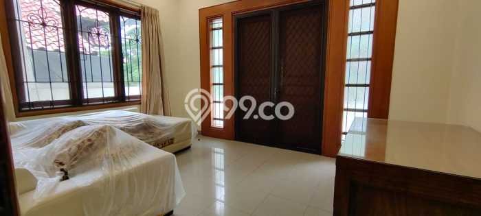 Disewakan! Rumah 3 Kamar Tidur &
2 Kamar Mandi di Pondok Indah, Jakarta Selatan Disewakan! Rumah 3 Kamar Tidur &
2 Kamar Mandi di Pondok Indah, Jakarta Selatan