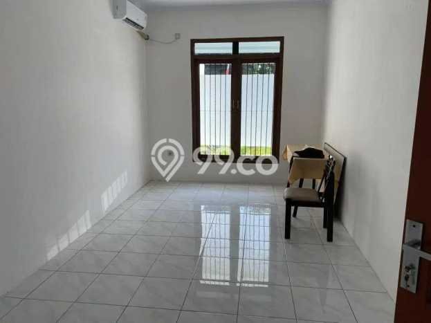 Disewakan Rumah Murah di Lebak Bulus Jakarta Selatan dengan 4 KT Disewakan Rumah Murah di Lebak Bulus Jakarta Selatan dengan 4 KT