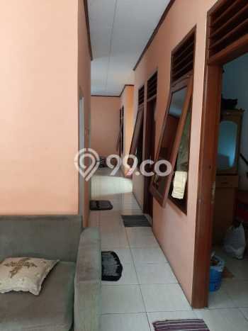 Rumah Kost untuk Dijual di Kebayoran Lama dengan 8 KT, 4 KM, Luas 120m2 Rumah Kost untuk Dijual di Kebayoran Lama dengan 8 KT, 4 KM, Luas 120m2