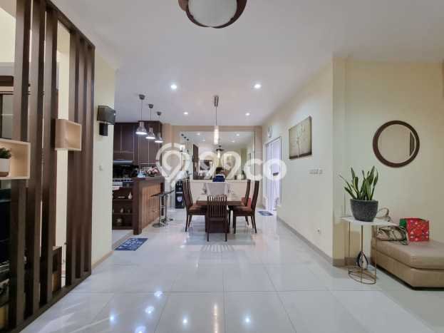 Hunian Mewah LB 250m2 Siap Pakai Desain Elegan di Gading Serpong, Tangerang Hunian Mewah LB 250m2 Siap Pakai Desain Elegan di Gading Serpong, Tangerang