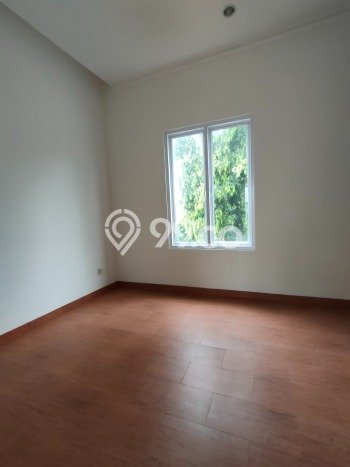For Sale Hunian Rumah Nyaman 4 KT di Lebak Bulus, Jakarta Selatan For Sale Hunian Rumah Nyaman 4 KT di Lebak Bulus, Jakarta Selatan