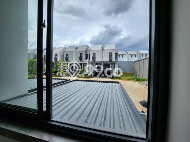 Rumah Luas Asri 3 KT Siap Pakai di BSD Tangerang Rumah Luas Asri 3 KT Siap Pakai di BSD Tangerang