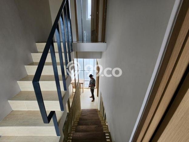 Rumah Luas Asri 3 KT Siap Pakai di BSD Tangerang Rumah Luas Asri 3 KT Siap Pakai di BSD Tangerang