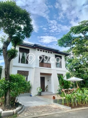 Rumah Elit LB 330m2 Siap Pakai Desain Elegan di BSD The Green, Tangerang Rumah Elit LB 330m2 Siap Pakai Desain Elegan di BSD The Green, Tangerang