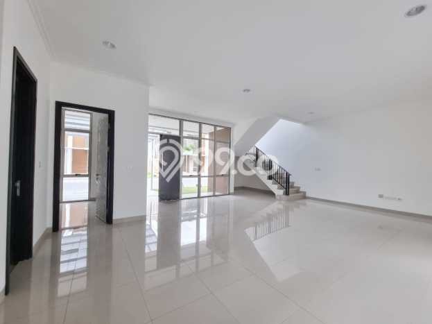 Jual Rumah Mewah Elegan Dengan View Eksklusif di Pantai Indah Kapuk, Jakarta Utara Jual Rumah Mewah Elegan Dengan View Eksklusif di Pantai Indah Kapuk, Jakarta Utara