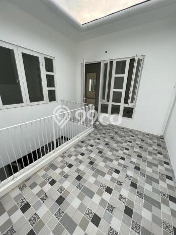 Hunian Mewah LB 170m2 Siap Huni Desain Elegan di BSD Delatinos, Tangerang Hunian Mewah LB 170m2 Siap Huni Desain Elegan di BSD Delatinos, Tangerang