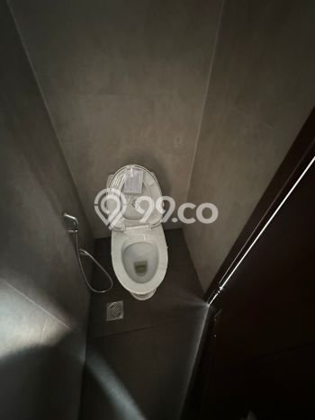 Disewakan! Rumah 4 Kamar Tidur &
4 Kamar Mandi di BSD, Tangerang Disewakan! Rumah 4 Kamar Tidur &
4 Kamar Mandi di BSD, Tangerang