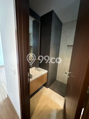 Disewakan! Rumah 4 Kamar Tidur &
4 Kamar Mandi di BSD, Tangerang Disewakan! Rumah 4 Kamar Tidur &
4 Kamar Mandi di BSD, Tangerang