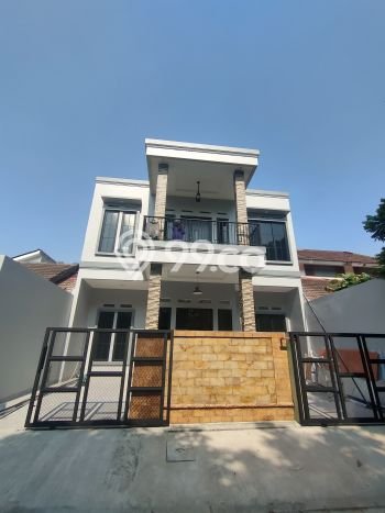 Jual Rumah Luas Elegan Dengan View Eksklusif di BSD Kencana Loka, Tangerang Jual Rumah Luas Elegan Dengan View Eksklusif di BSD Kencana Loka, Tangerang