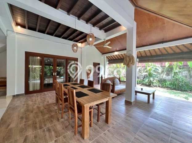 RECOMMENDED! Rumah kawasan Canggu, 3 KT, Area Premium, LT 350m² Bangunan 200m² RECOMMENDED! Rumah kawasan Canggu, 3 KT, Area Premium, LT 350m² Bangunan 200m²