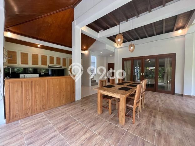 RECOMMENDED! Rumah kawasan Canggu, 3 KT, Area Premium, LT 350m² Bangunan 200m² RECOMMENDED! Rumah kawasan Canggu, 3 KT, Area Premium, LT 350m² Bangunan 200m²
