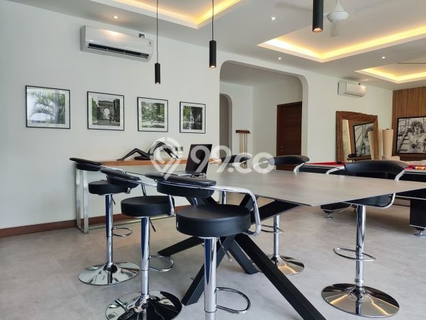 HOT DEAL! Vila Kawasan , Area 500m2m², Area Strategis HOT DEAL! Vila Kawasan , Area 500m2m², Area Strategis