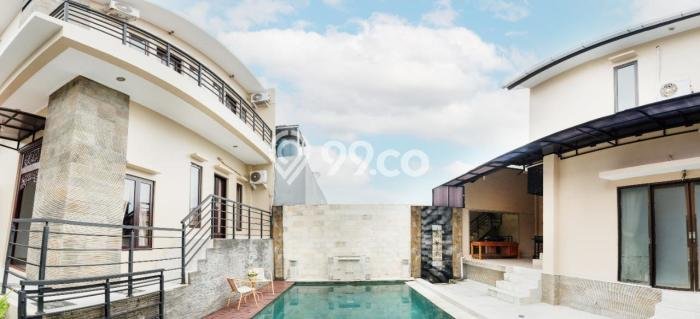 Vila Kawasan , Luas 210m2m², Posisi Strategis Vila Kawasan , Luas 210m2m², Posisi Strategis