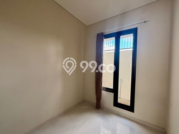 Disewakan! Rumah 3 Kamar Tidur &
4 Kamar Mandi di Renon, Denpasar Disewakan! Rumah 3 Kamar Tidur &
4 Kamar Mandi di Renon, Denpasar