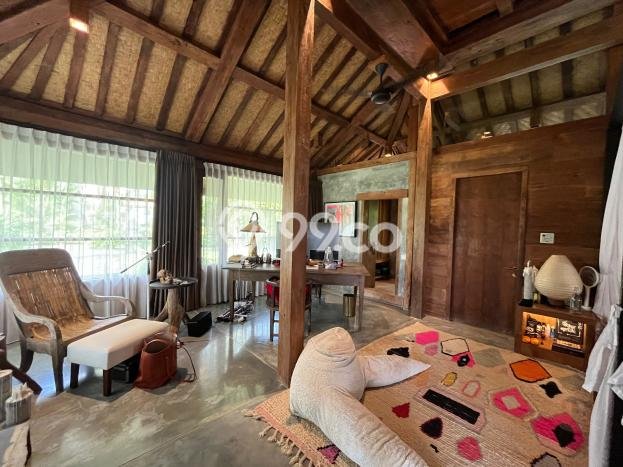 Vila Strategis Kawasan , Luas 1960m2m², Dekat ke beragam keperluan Vila Strategis Kawasan , Luas 1960m2m², Dekat ke beragam keperluan