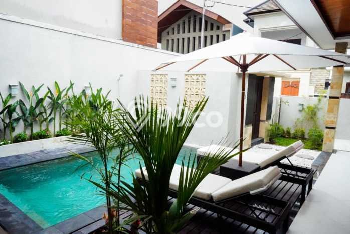 For Sale Vila Kawasan , Dimensi 180m2m², Area Asri For Sale Vila Kawasan , Dimensi 180m2m², Area Asri