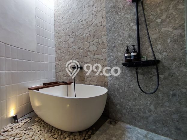Vila Strategis Kawasan , Area 150m2m², Dekat ke berbagai fasilitas Vila Strategis Kawasan , Area 150m2m², Dekat ke berbagai fasilitas