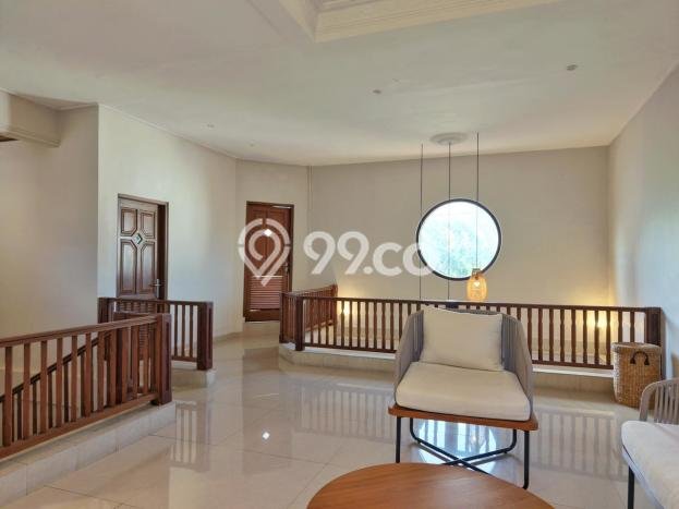 Tempat Ideal! Vila di , Luas 300m2m², Kondisi Prima Tempat Ideal! Vila di , Luas 300m2m², Kondisi Prima
