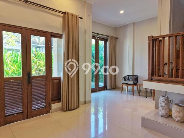 Tempat Ideal! Vila di , Luas 300m2m², Kondisi Prima Tempat Ideal! Vila di , Luas 300m2m², Kondisi Prima