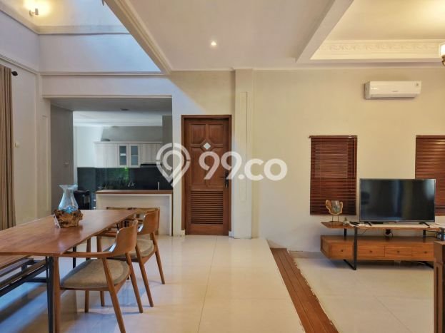 Tempat Ideal! Vila di , Luas 300m2m², Kondisi Prima Tempat Ideal! Vila di , Luas 300m2m², Kondisi Prima